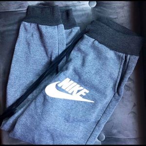 Nike Joggers